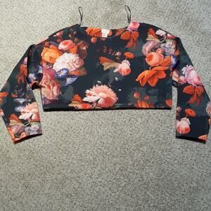H&M US10 heavy thick floral crop top